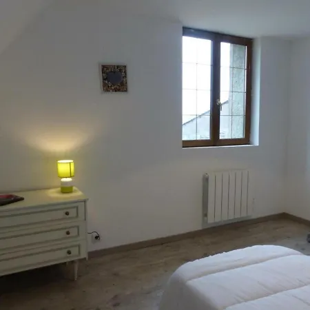Saint-pourcain-sur-besbre, 5 Pieces, 8 Personnes - Fr-1-489-25 *