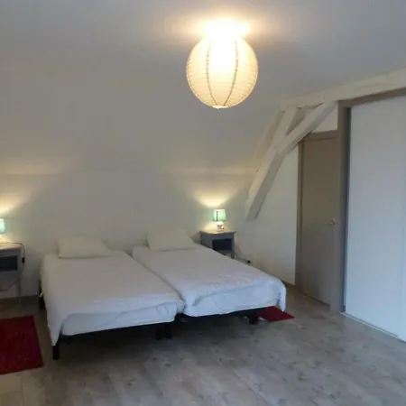 Saint-pourcain-sur-besbre, 5 Pieces, 8 Personnes - Fr-1-489-25 度假居 贝布尔河畔圣普桑